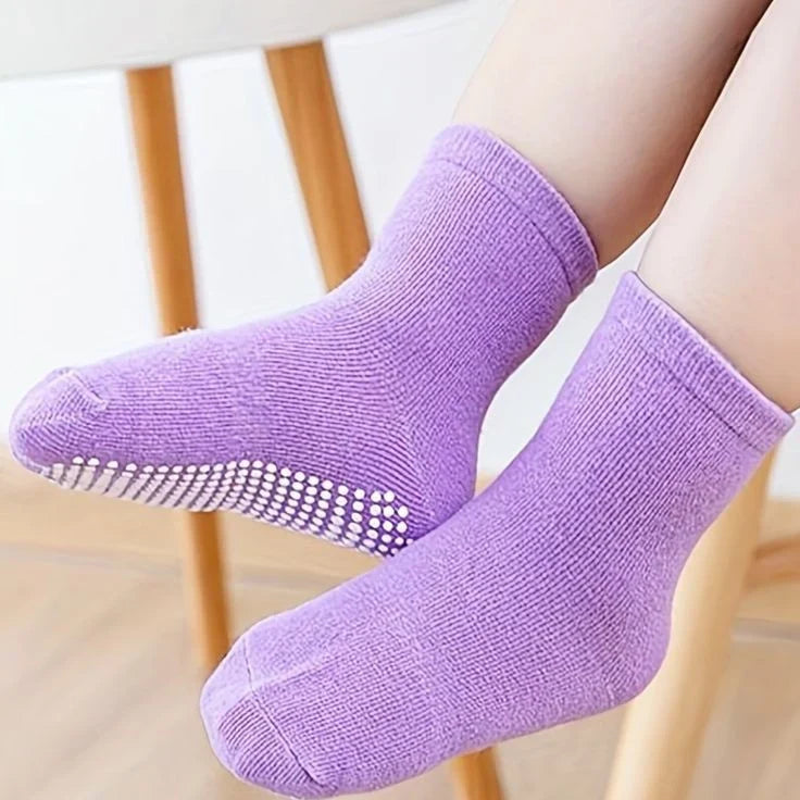 MOISTURIZING SPA GEL SOCKS – Infused Foot Treatment & Heel Repair Booties